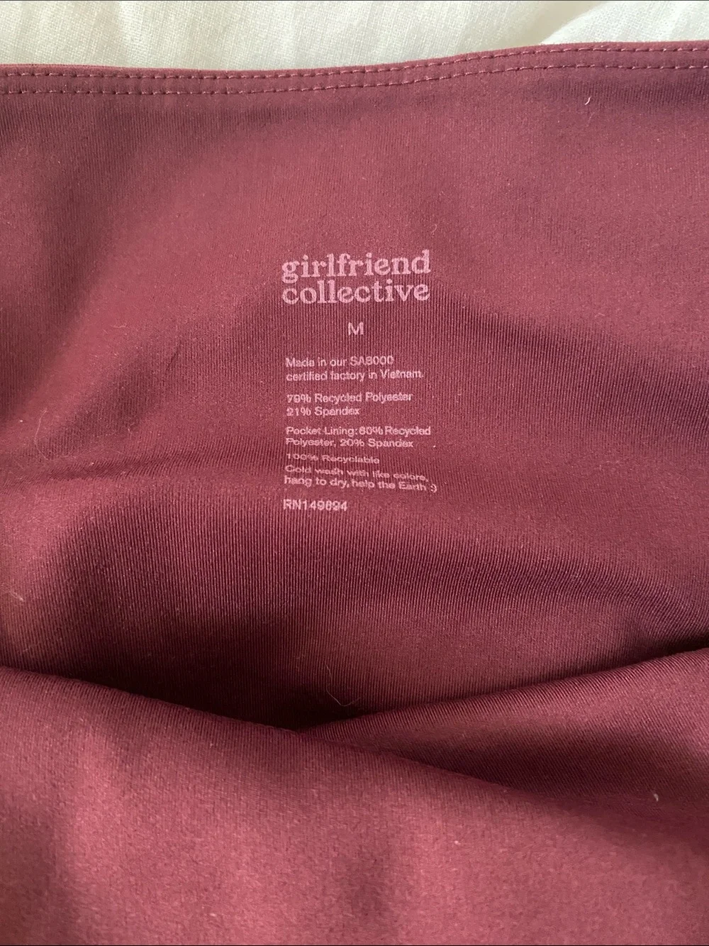 girlfriend collective high rise athletic leggings in Burgundy Wine - Picture 3 of 7
